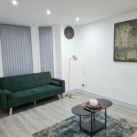 New & Beautiful Cosy & Spacious One Bedroom House, отель в Ковентри