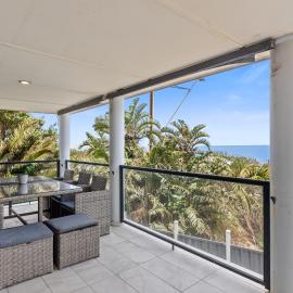 Wine Region Coastal Retreat on The Esplanade, hotel in Seaford