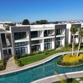 Palmera - Spacious Studio with Pool View