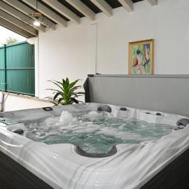 Les lavandes jolie maison avec spa, hotel in Étival-Clairefontaine