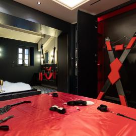 Love Room Pablo - Luxury & Spa Bath, хотел в Валорис