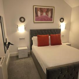 Dunderry Lodge Self Catering Family Lodges, хотел в Наван