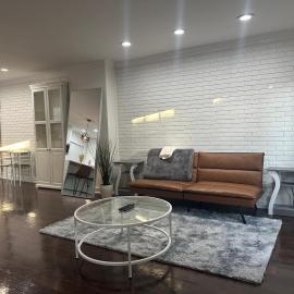 Charming 2-Bedroom Stay In Uptown Dallas