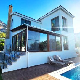 Villa Amazing by HolidayKeys, hotel v destinácii Kyrenia