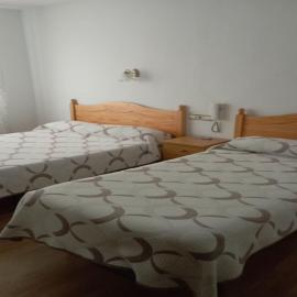 Cozy double room with private bathroom
