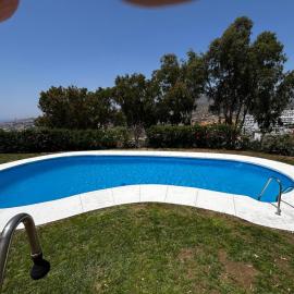 Casa Familiar con Piscina Frente al Mar