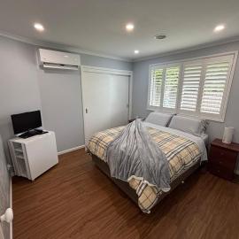 Guest ensuite room with private entrance, hotel in Melbourne