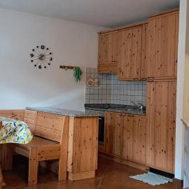 APPARTAMENTO Val Di Peio, hotel en Celledizzo