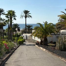 Terraced 2 bedroom beach rental