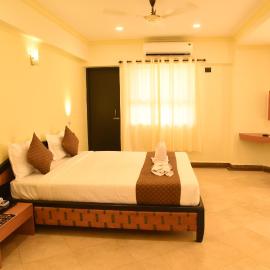 Om Shiv Hotel Formerly The Treat Hotel