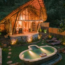 Sunrise Hill Bamboo House-Private Jungle Villa