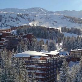 Arcs 1800 Résidence Bellecote Studio 4 personnes et 1 bébé skis aux pieds