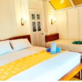 Koh Phaluai beach cottage, hotel u gradu Koh Phaluai