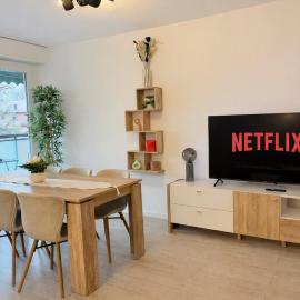 Modern Flat with Big Balcony & Garage Parking