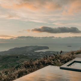 Santorini Sky, Luxury Resort, hótel í Pyrgos