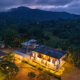 Evergreen Villa - Sinharaja, hotel i Deniyaya