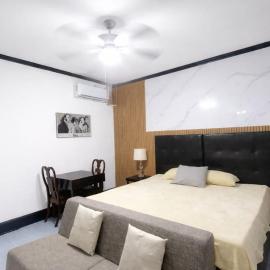 Hotel Garcias Suites, Linares, viešbutis mieste Linares