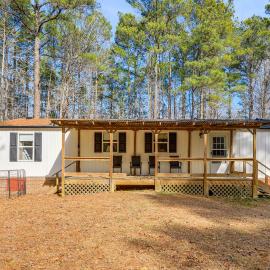 Coastal Retreat Near Camp Lejeune, Dogs Welcome!
