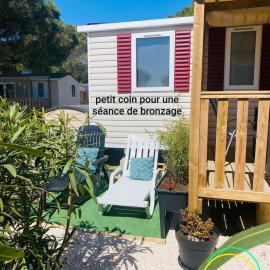 Mobil home 8 Personnes climatisé 3 chambres avec Piscines et Plage à pied à 500m à Canet-Plage