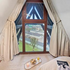 Piscine, balcon, Stationnement, Vue box hippodrome