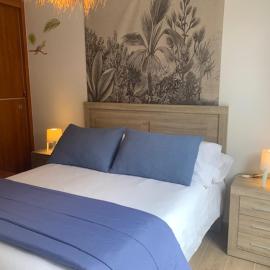 OCEAN PLAGE Appartement-terrasse-garage-wifi-draps et serviettes, hotel in Hendaye