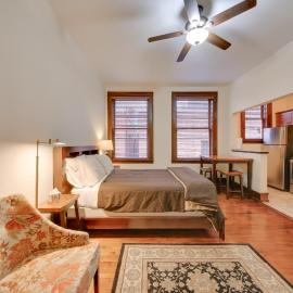 Walkable Studio in the Heart of Dtwn Wallace!, hotel en Wallace
