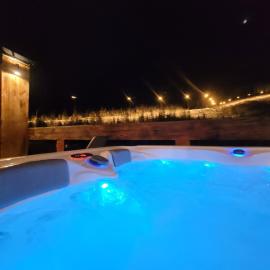Chalets Jasná Centrum APT KROWKA - Free Jacuzzi & Sauna and Chopok view