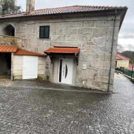 Casa da Ramada - Water SPA Tank with running natural spring water - by Bedzy, hotel a Braga