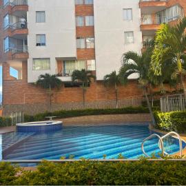 Apartamento amplio con piscina, hermosa vista a la ciudad de San Gil