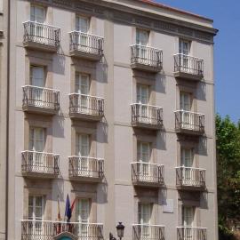 Hotel Asturias, hotel u gradu Hihon