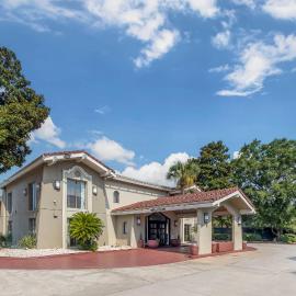 Quality Inn & Suites North Charleston - Ashley Phosphate, hotell i Charleston