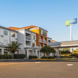 Holiday Inn Express Tifton by IHG