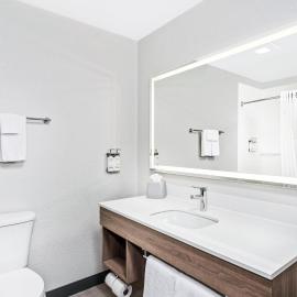 Holiday Inn Express Hotel & Suites Chicago-Algonquin by IHG, hotel a Algonquin