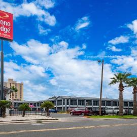 Econo Lodge Inn & Suites Laredo - Nuevo Laredo, hotel i Laredo