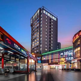RoomMe HOTEL寓洣公寓佛山铂顿祖庙岭南天地店, hotel u gradu 'Foshan'