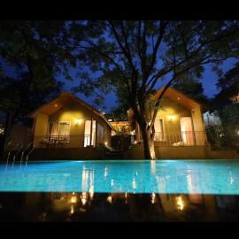 Cape Nirvana, Backwater & Pool villa, hotel u gradu Lavasa