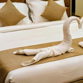 Rosebluth Inn, hotel sa Takdāh