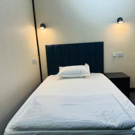 TOPTEN Hotel Tashkent, hotell sihtkohas Yalanghoch