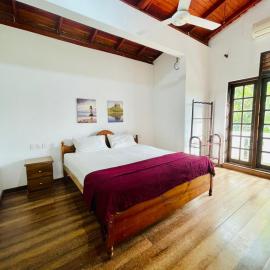 Villa Cinnamon Wave