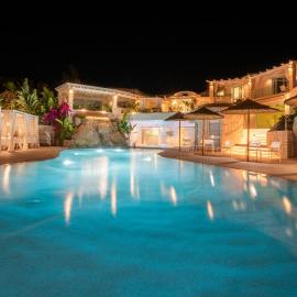 Oasi Blu Sardinia, hotel v mestu Santa Margherita di Pula