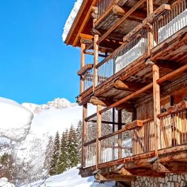 Tabià Fregona, Chalet Alpino con vista e stile tradizionale, hotel em Fregona