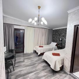 Nadia Guesthouse, hotell i Mestia