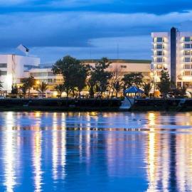Viang Tak Riverside Hotel, хотел в Так