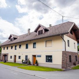 Ferienwohnung Jank, hotel v destinácii Jenig