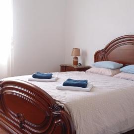Yellow Owl II Bedroom I, hotel in Campanário