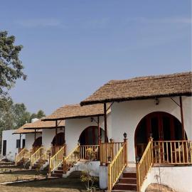 The Tarai Pilibhit - Luxury Wildlife Farmstay, Hotel in Kālīnagar