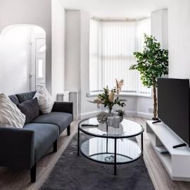 Cosy 2BR Home, Birkenhead near Liverpool