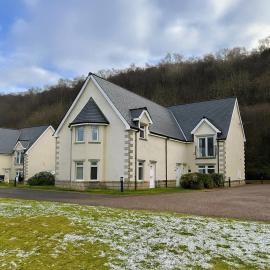 Corran, Glenloch View, Fort William 2-Bedroom Loch Side Flat, hotel a Fort William