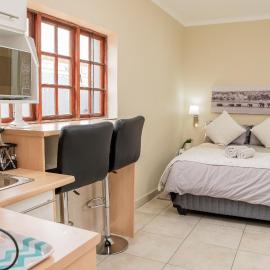 Modern Edenvale Studio Close to Airport & Highways