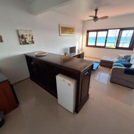 Casa espaçosa de frente para o mar